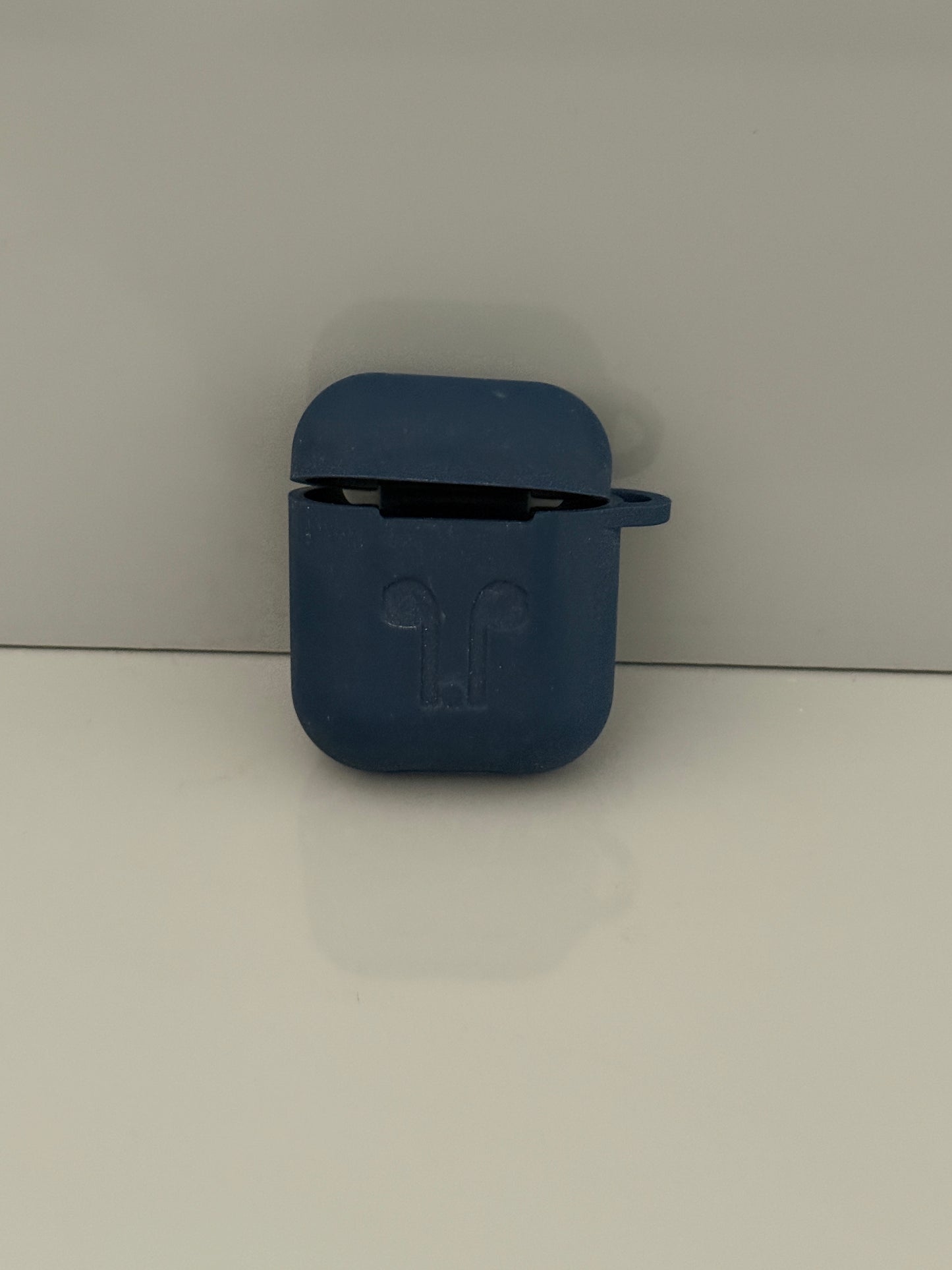 AirPods 1 & 2
