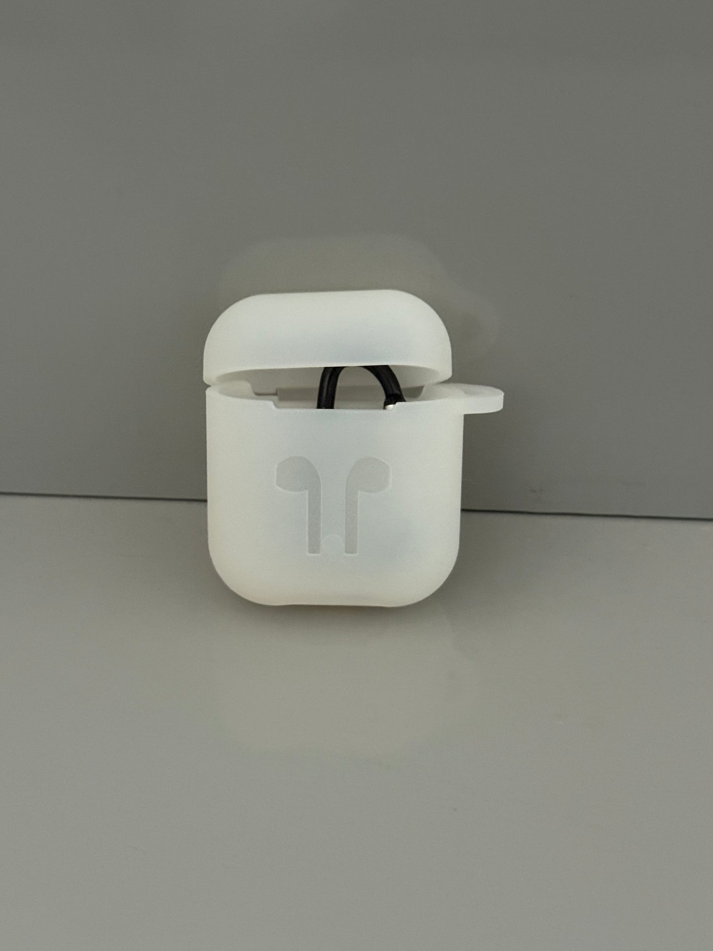 AirPods 1 & 2